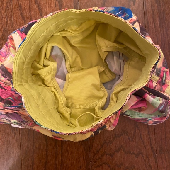 Multicolor Lululemon Tracker Shorts size 2 - Picture 5 of 5